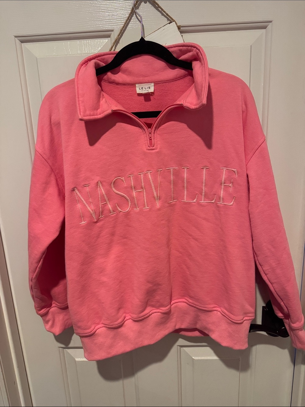 Le Lis Pink Crewneck Pullover